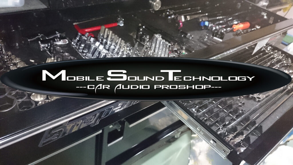 カーオーディオプロショップ「Mobile Sound Technology」併設
