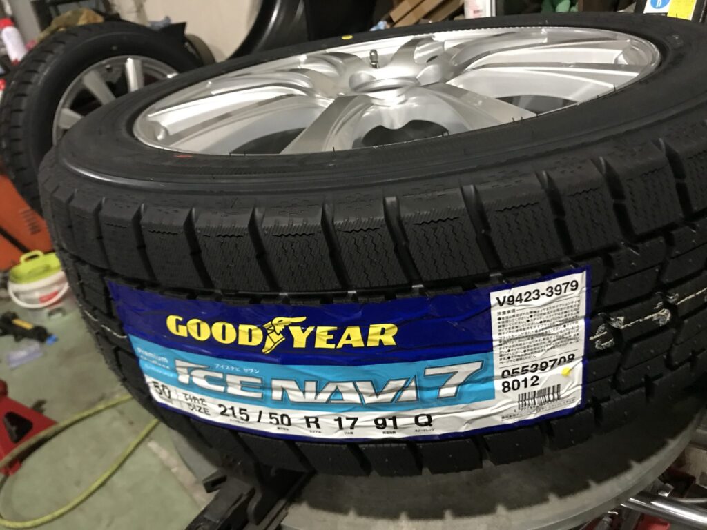 スバルレボーグスタッドレスご成約ありがとうございます。